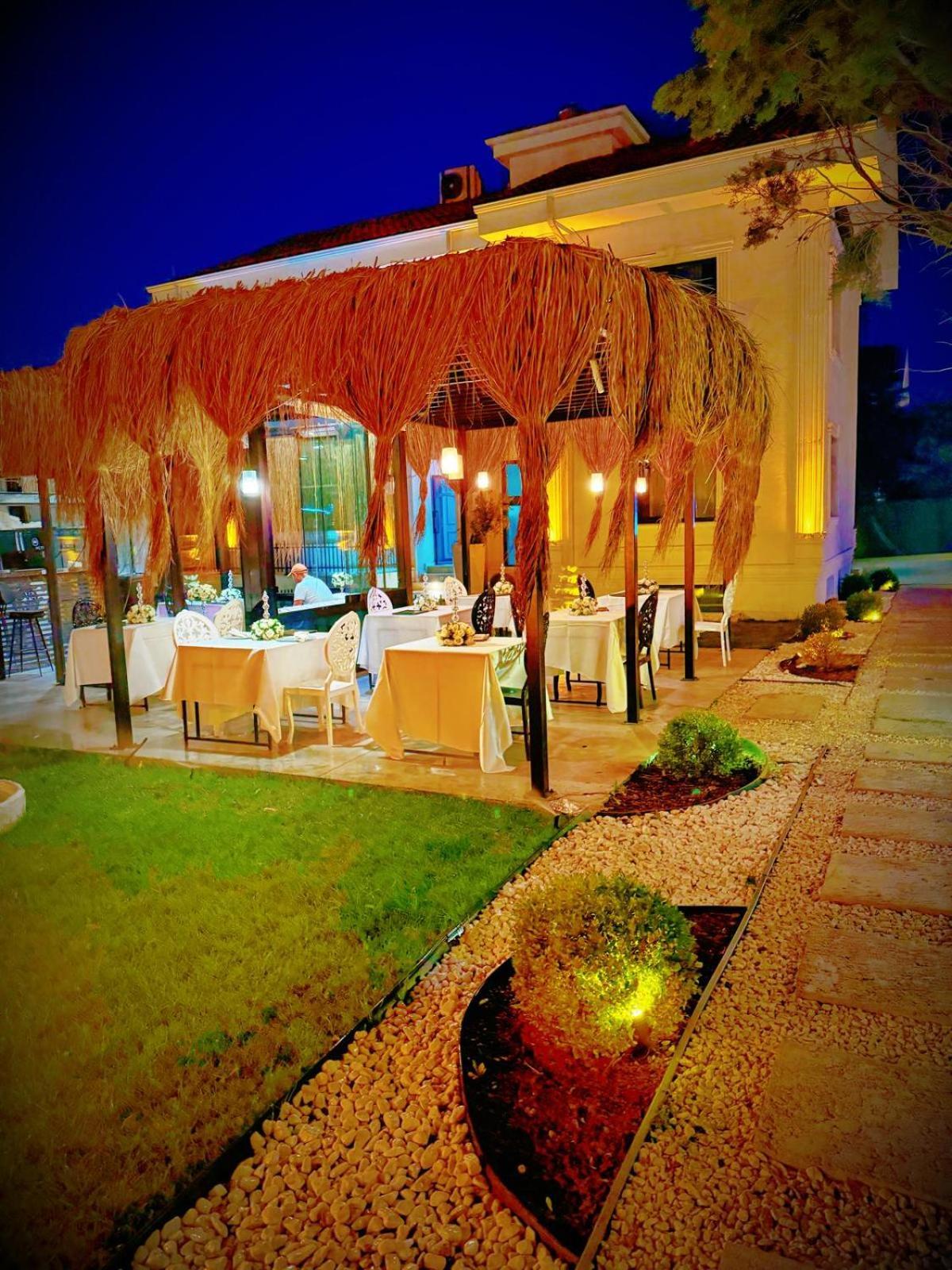 The Queen Airport Hotel-Round Trip Airport Service Arnavutkoy ภายนอก รูปภาพ